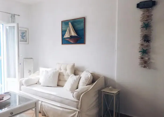 Cycladic Elegant Apartment Naousa (Paros)